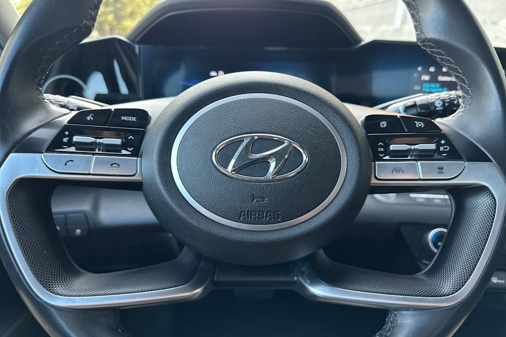Thumbnail: 2023 Hyundai Elantra - 13