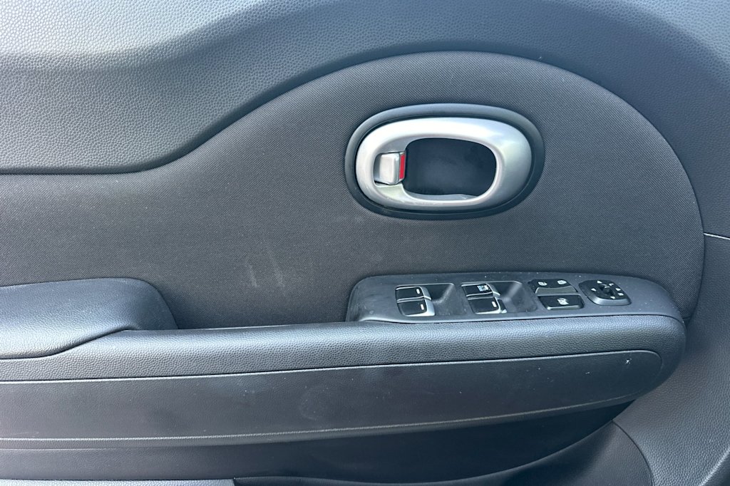 Thumbnail: 2019 Kia Soul - 21