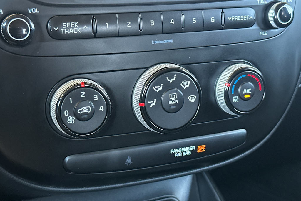 Thumbnail: 2017 Kia Soul - 24