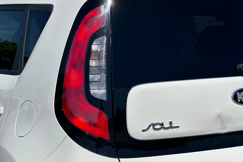 Thumbnail: 2017 Kia Soul - 7