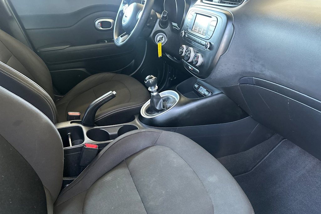 Thumbnail: 2017 Kia Soul - 13