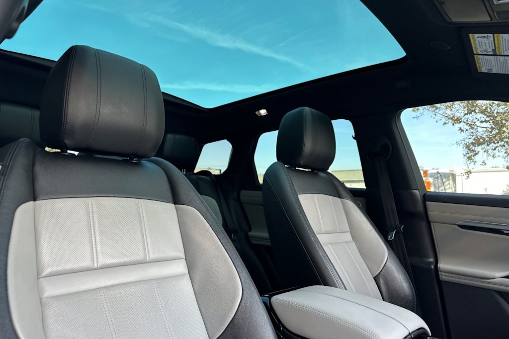 Thumbnail: 2021 Land Rover Range Rover Evoque - 8