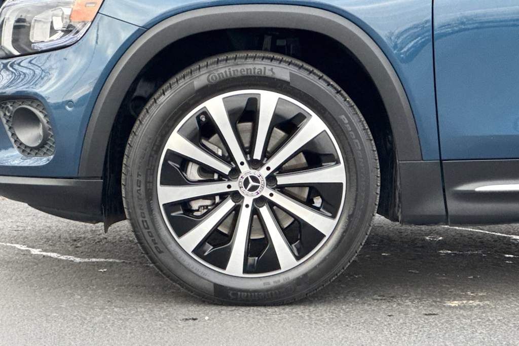 Thumbnail: 2023 Mercedes-Benz GLB - 7