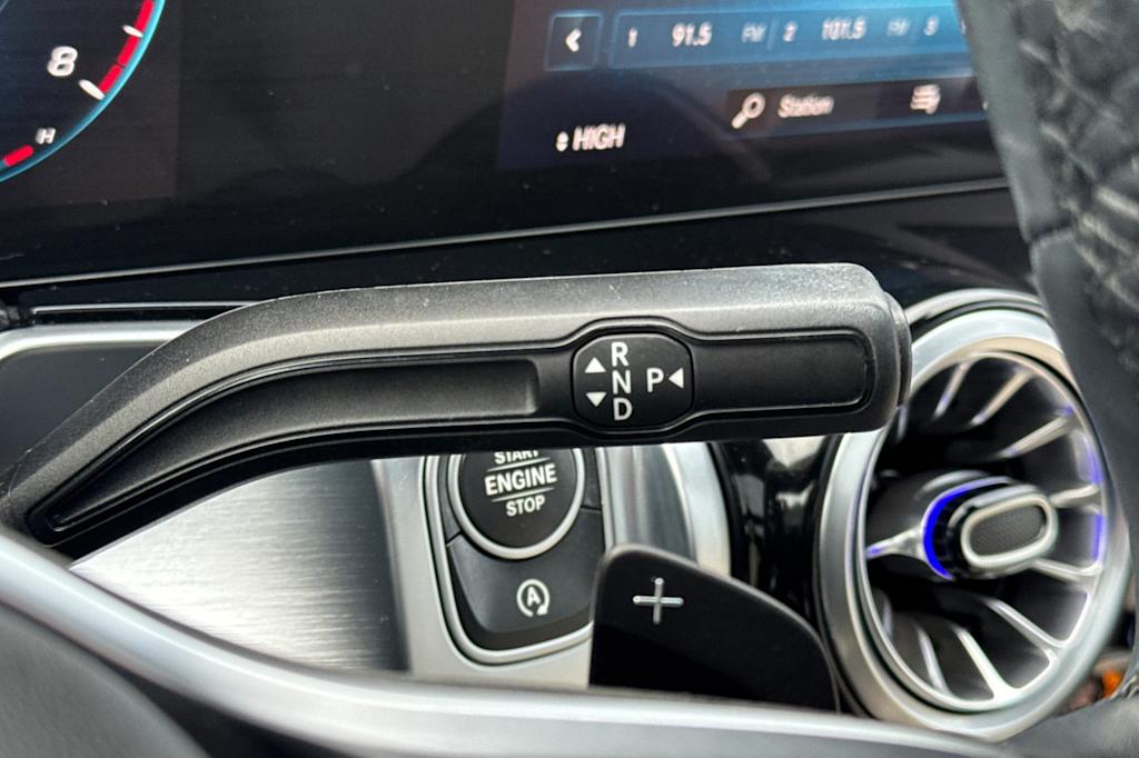 Thumbnail: 2023 Mercedes-Benz GLB - 13