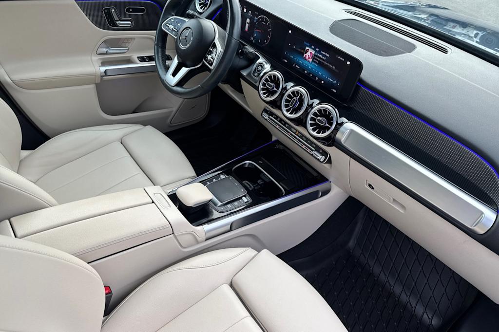 Thumbnail: 2023 Mercedes-Benz GLB - 11