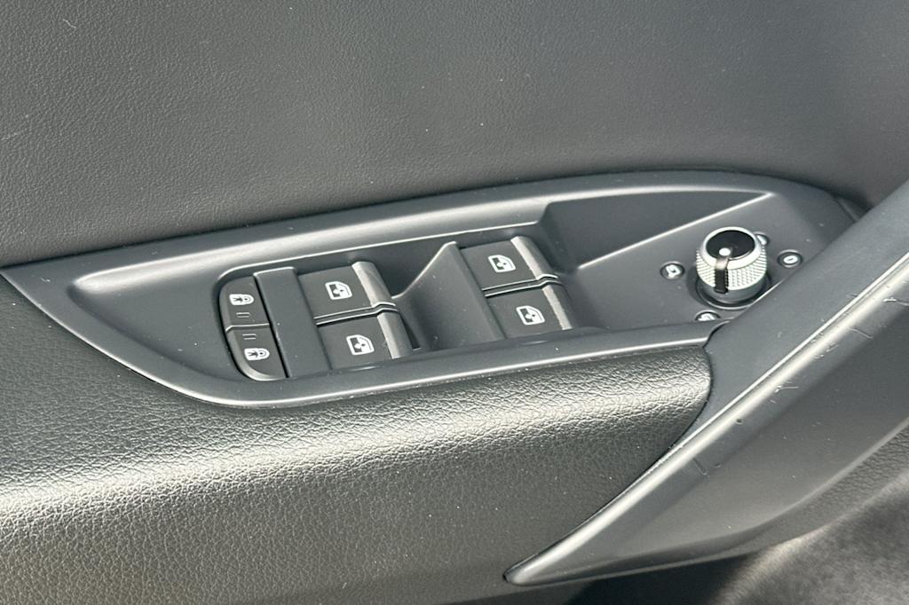 Thumbnail: 2023 Audi Q5 - 20