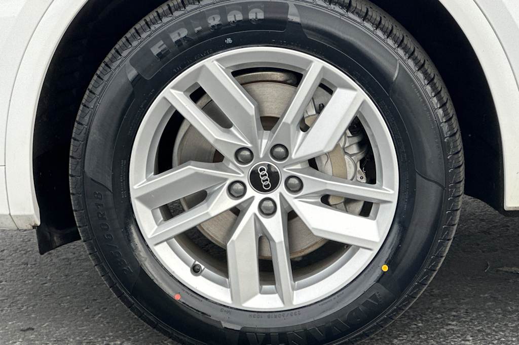 Thumbnail: 2023 Audi Q5 - 27