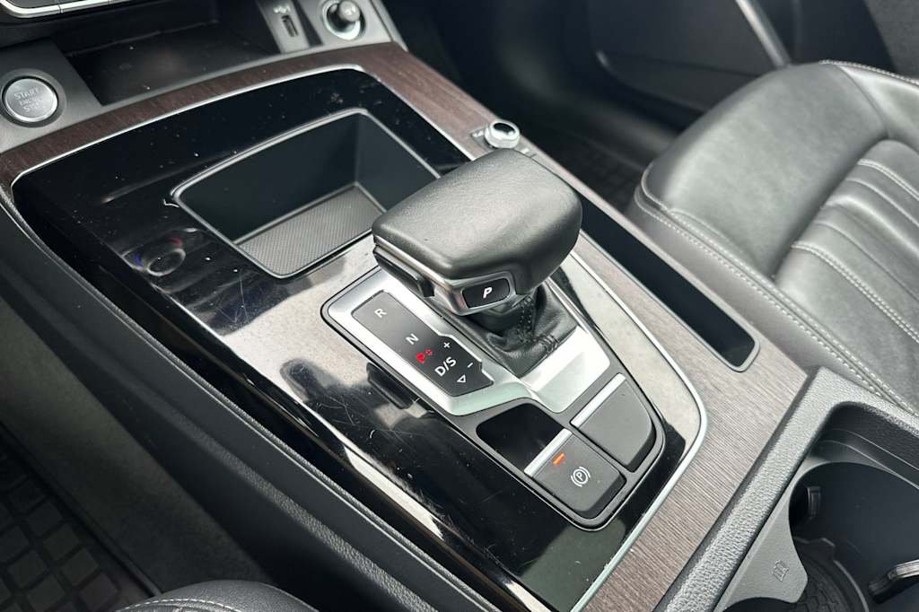 Thumbnail: 2023 Audi Q5 - 13