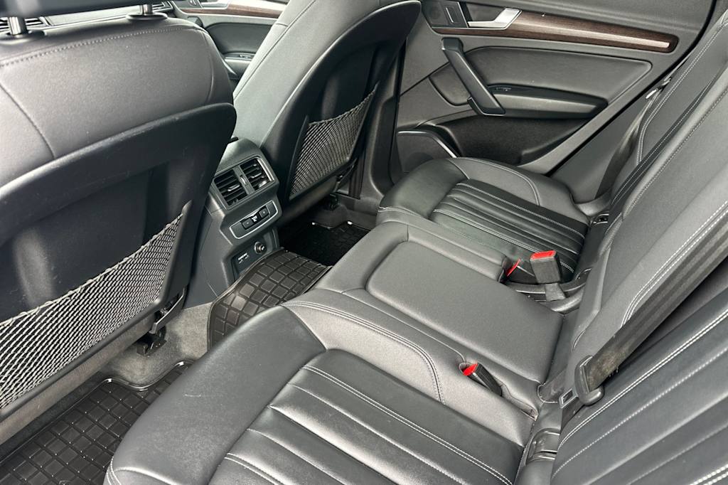 Thumbnail: 2023 Audi Q5 - 9