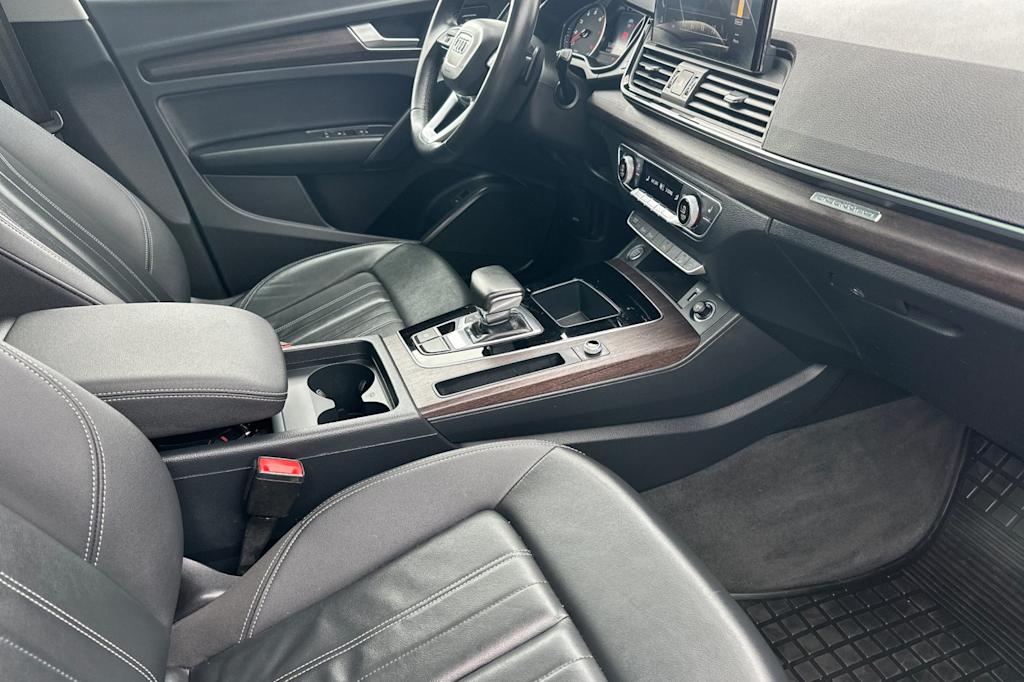 Thumbnail: 2023 Audi Q5 - 11