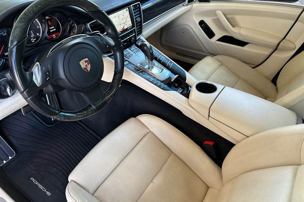 Thumbnail: 2014 Porsche Panamera - 9
