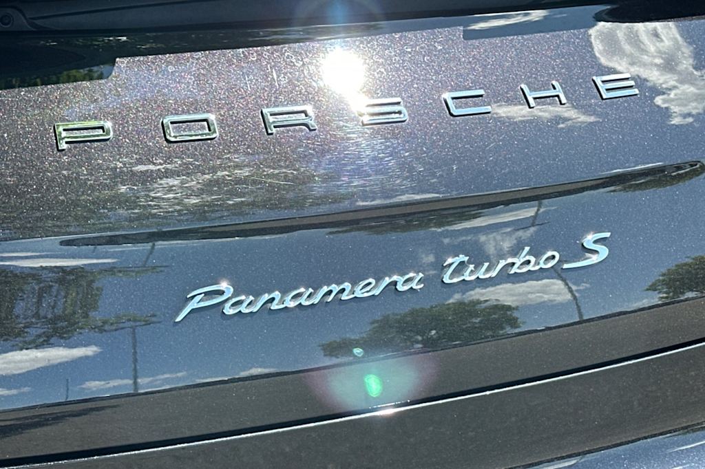 Thumbnail: 2014 Porsche Panamera - 7