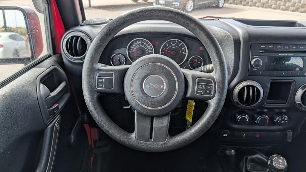 Thumbnail: 2015 Jeep Wrangler - 13