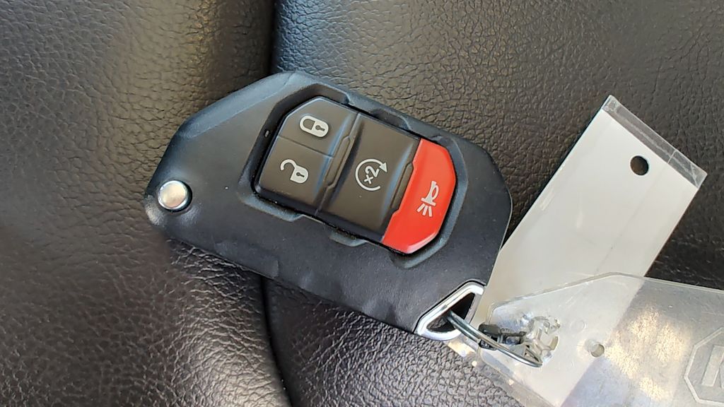 Thumbnail: 2022 Jeep Wrangler - 18