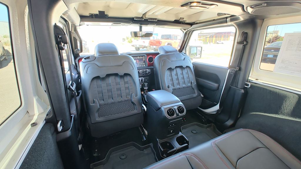 Thumbnail: 2022 Jeep Wrangler - 23