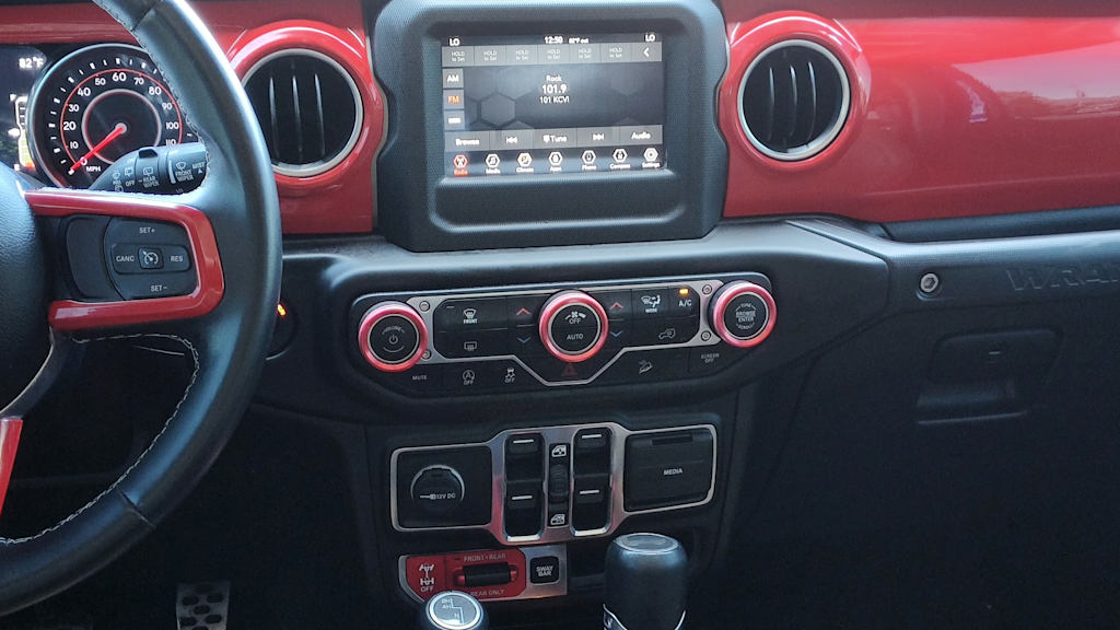 Thumbnail: 2020 Jeep Wrangler - 13