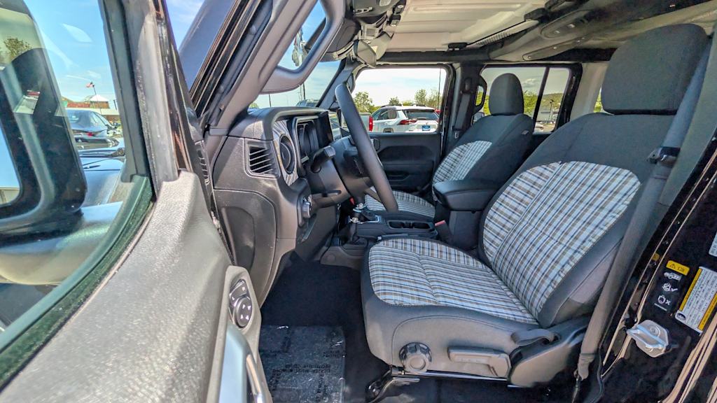 Thumbnail: 2026 Jeep Wrangler - 11