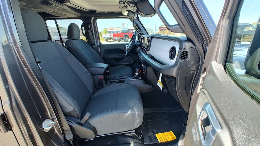 Thumbnail: 2026 Jeep Wrangler - 12