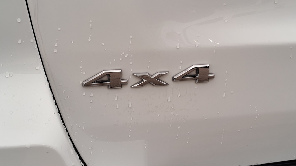 Thumbnail: 2022 Jeep Grand Cherokee - 23