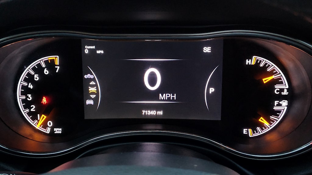 Thumbnail: 2022 Jeep Grand Cherokee - 17