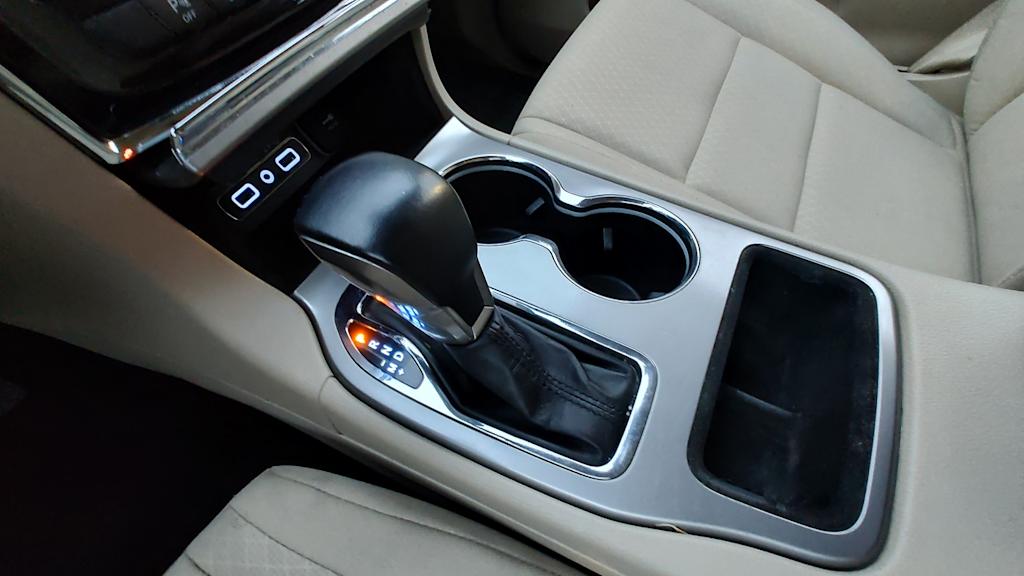 Thumbnail: 2022 Jeep Grand Cherokee - 16