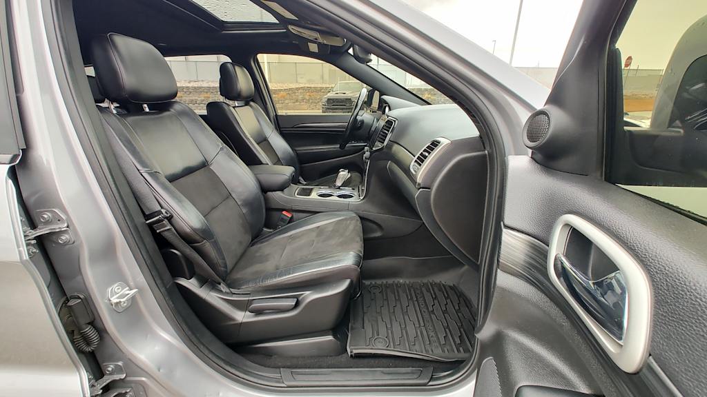 Thumbnail: 2021 Jeep Grand Cherokee - 12