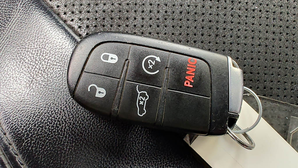 Thumbnail: 2021 Jeep Grand Cherokee - 19