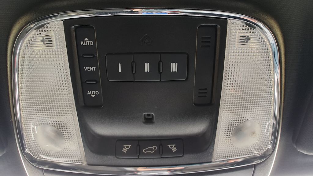 Thumbnail: 2021 Jeep Grand Cherokee - 22