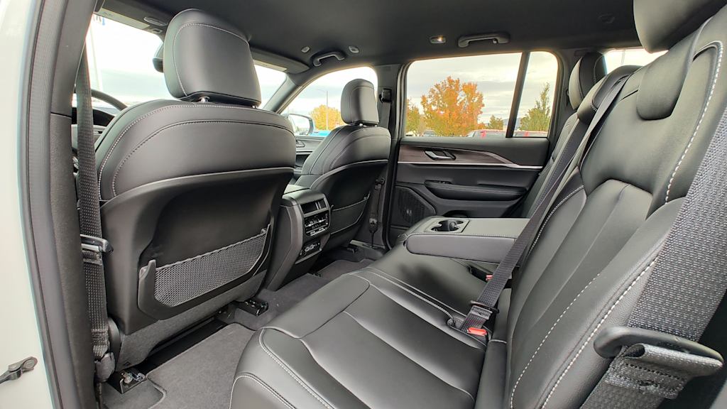 Thumbnail: 2025 Jeep Grand Cherokee - 13