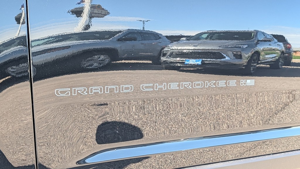 Thumbnail: 2026 Jeep Grand Cherokee - 17