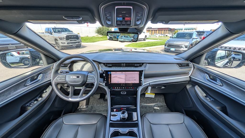 Thumbnail: 2026 Jeep Grand Cherokee - 10