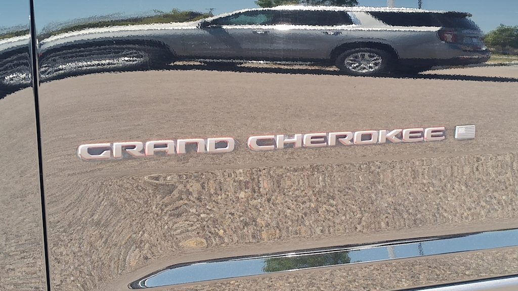 Thumbnail: 2022 Jeep Grand Cherokee - 7