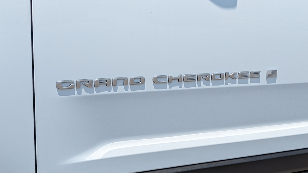 Thumbnail: 2026 Jeep Grand Cherokee L - 7