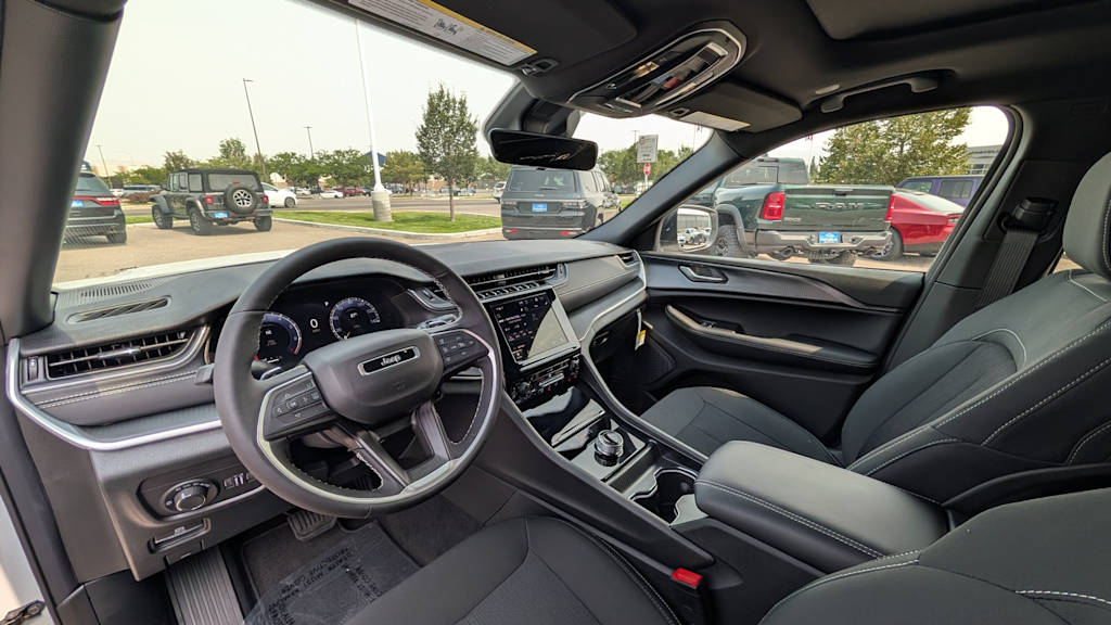 Thumbnail: 2026 Jeep Grand Cherokee L - 2