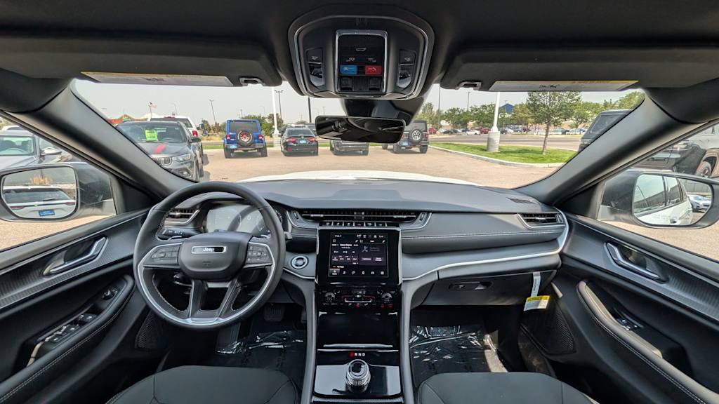 Thumbnail: 2026 Jeep Grand Cherokee L - 10