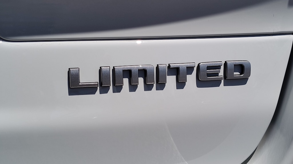 Thumbnail: 2025 Jeep Grand Cherokee L - 24