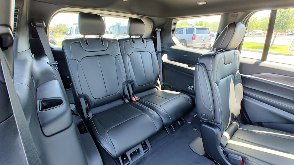 Thumbnail: 2025 Jeep Grand Cherokee L - 23