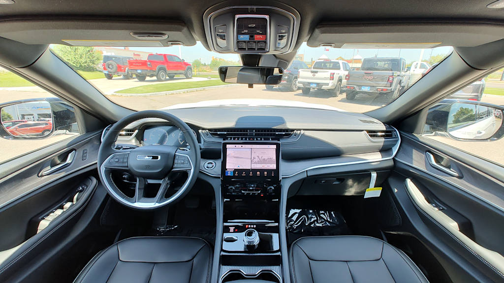 Thumbnail: 2025 Jeep Grand Cherokee L - 10