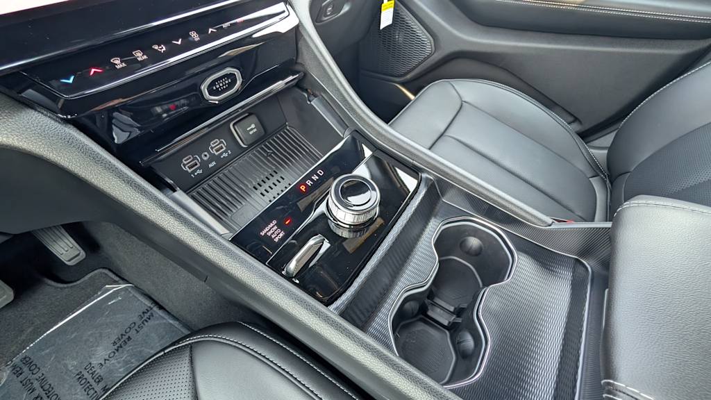 Thumbnail: 2026 Jeep Grand Cherokee L - 16