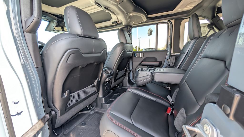 Thumbnail: 2026 Jeep Wrangler - 19