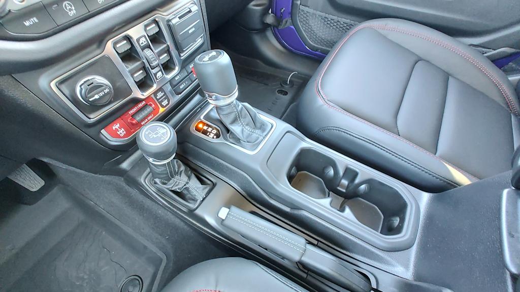 Thumbnail: 2026 Jeep Wrangler - 14