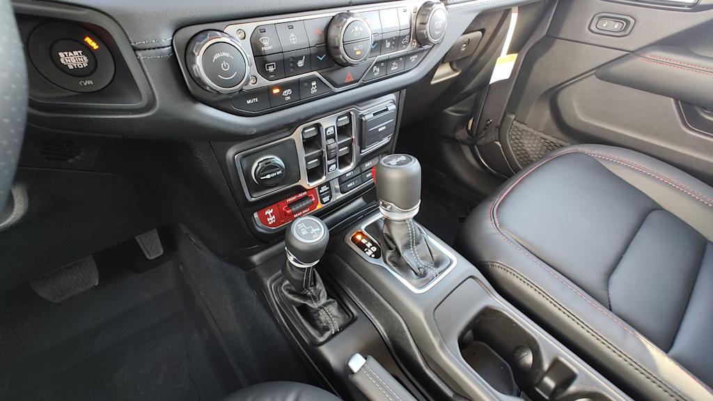 Thumbnail: 2026 Jeep Wrangler - 14