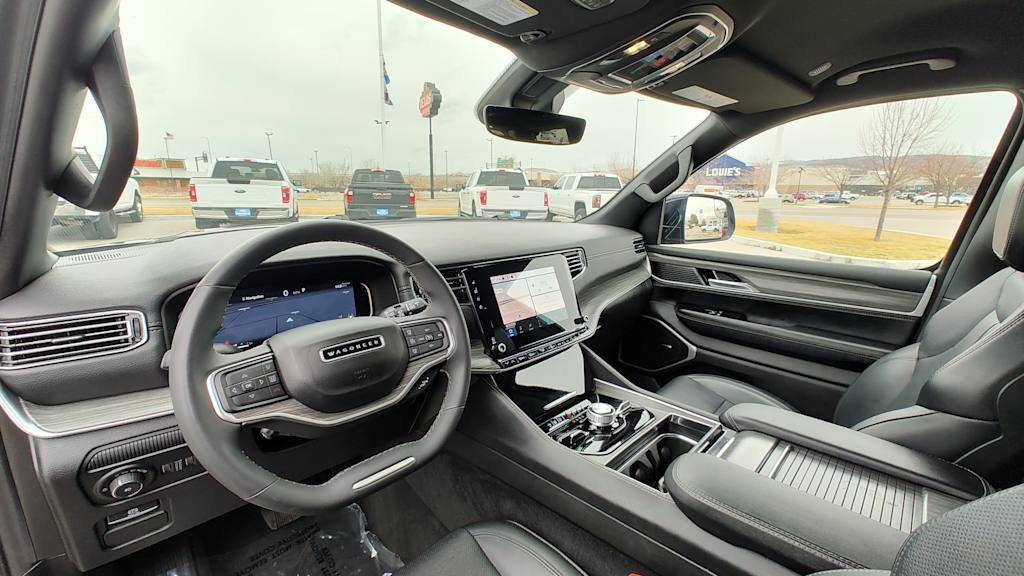 Thumbnail: 2024 Jeep Wagoneer - 2