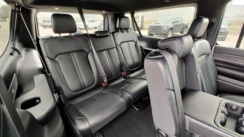Thumbnail: 2024 Jeep Wagoneer - 23