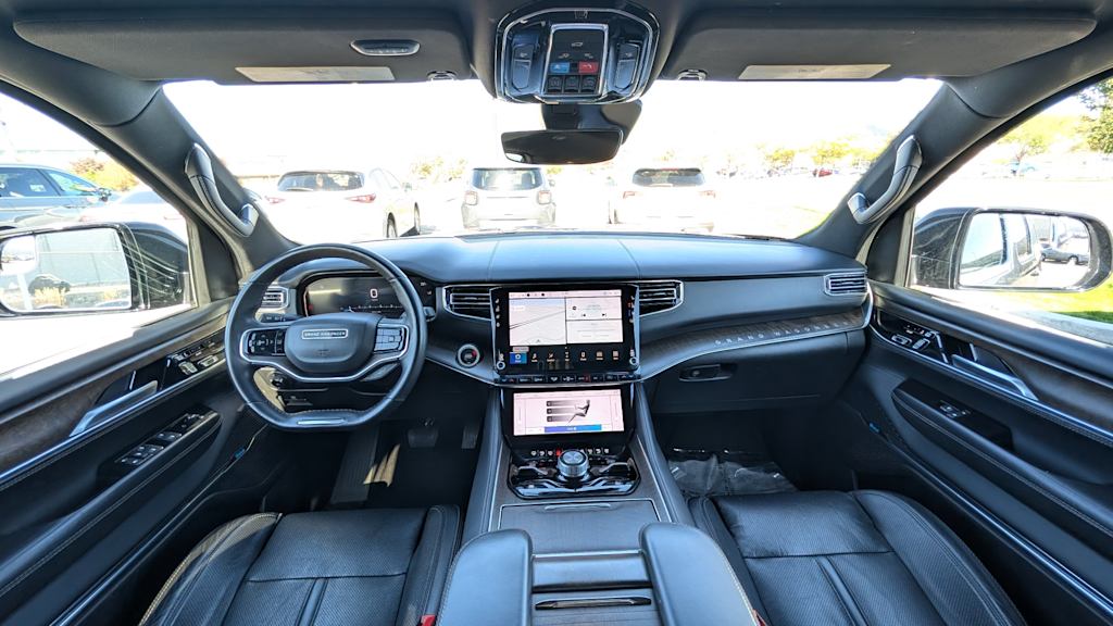 Thumbnail: 2024 Jeep Grand Wagoneer L - 9