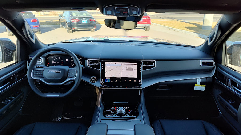 Thumbnail: 2026 Jeep Grand Wagoneer - 10