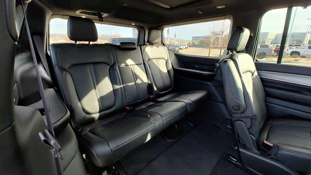 Thumbnail: 2026 Jeep Grand Wagoneer - 24