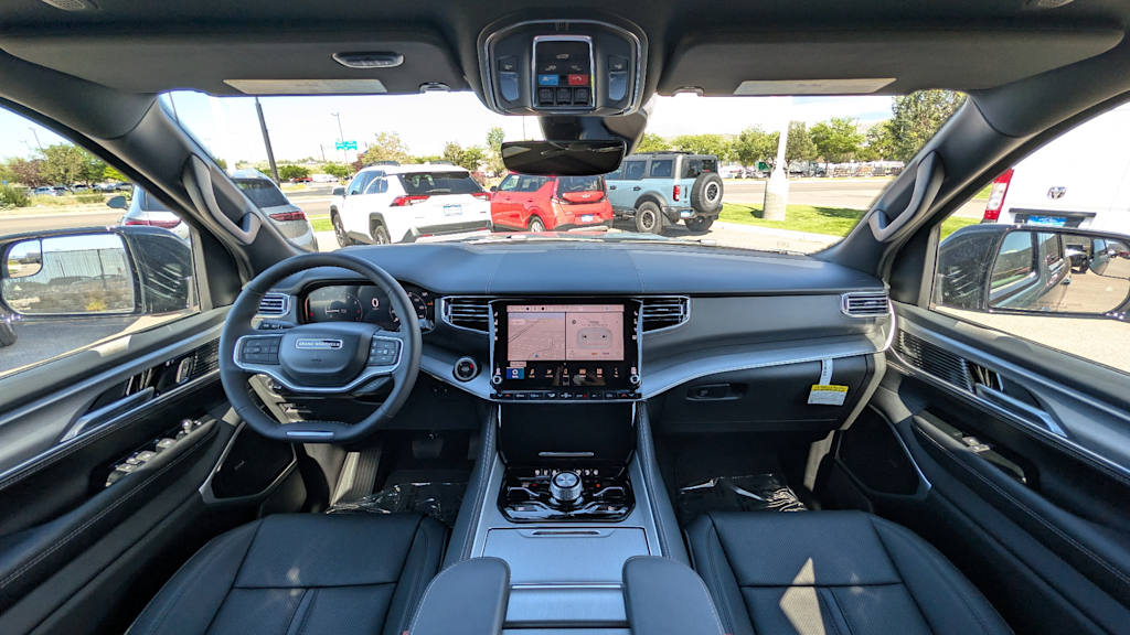 Thumbnail: 2026 Jeep Grand Wagoneer - 10