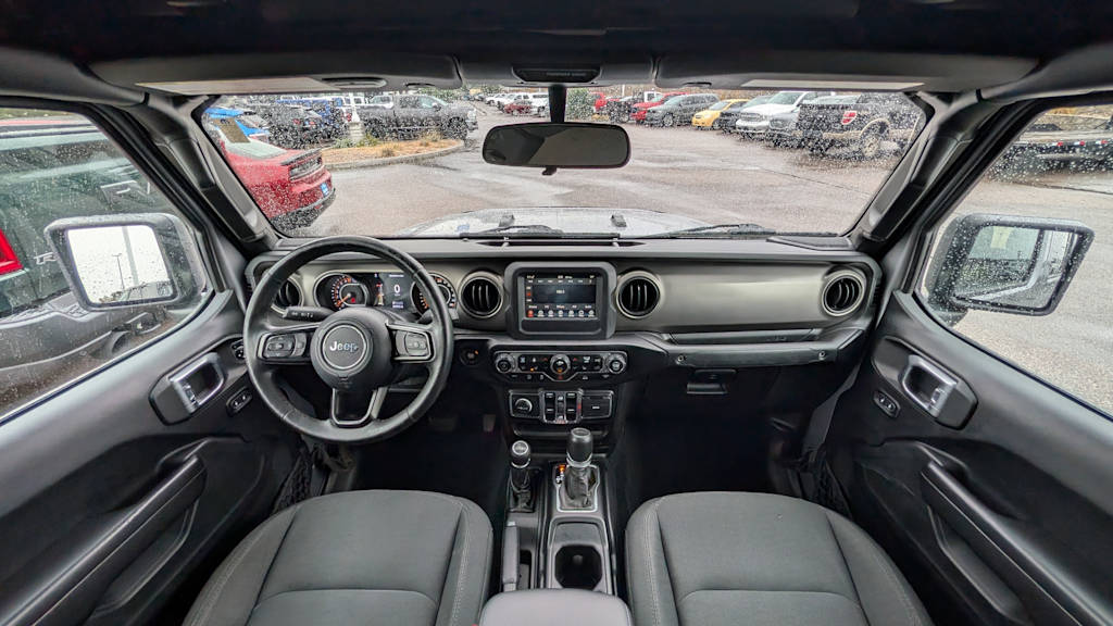 Thumbnail: 2020 Jeep Gladiator - 10