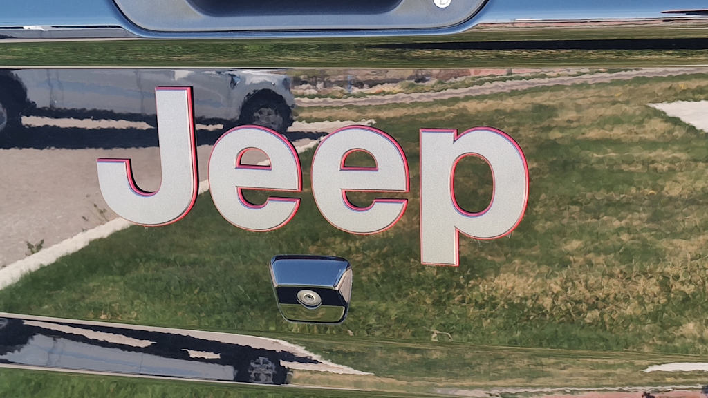 Thumbnail: 2020 Jeep Gladiator - 8